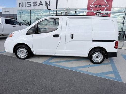 Used 2020 Nissan NV200 S FWD image 2