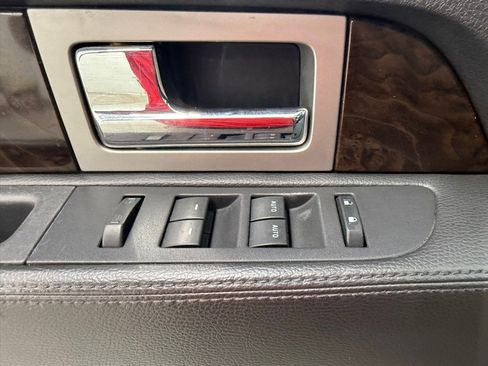 Used 2013 Ford F150 Platinum image 39