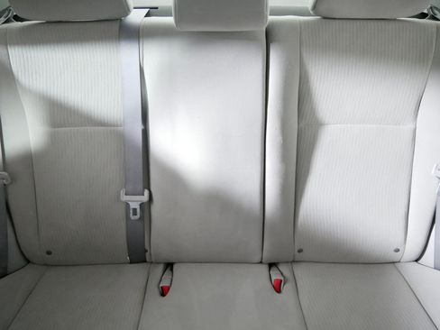 Used 2010 Toyota Corolla LE image 13