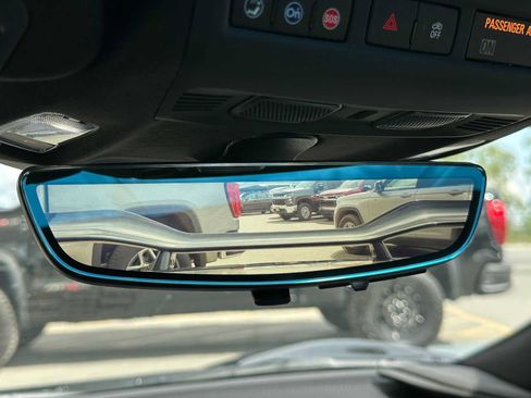 Used 2023 Chevrolet Corvette Z06 w/ Z07 Performance Package image 28