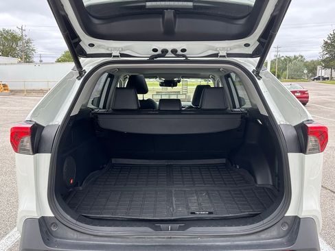Used 2022 Toyota RAV4 Limited AWD/4WD image 15