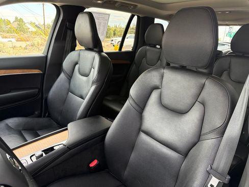 Used 2023 Volvo XC90 B6 Core w/ Protection Package Premier AWD/4WD image 19