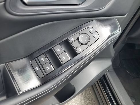 Used 2026 Nissan Rogue SV w/ SV Premium Package FWD image 28