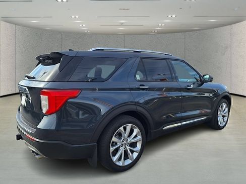 Used 2022 Ford Explorer Platinum w/ Equipment Group 601A RWD image 5