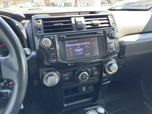 Used 2018 Toyota 4Runner TRD Off-Road AWD/4WD image 14