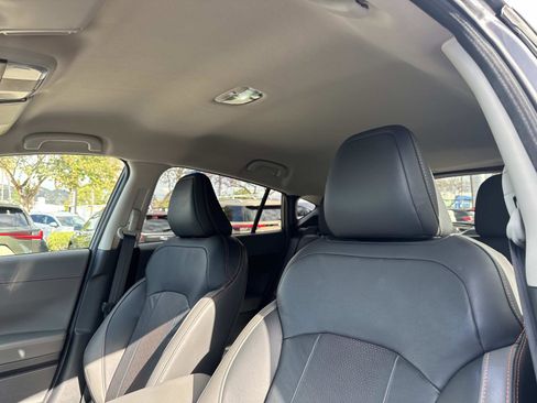 Used 2024 Subaru Crosstrek 2.5i Limited w/ Crosstrek Mirror Package AWD/4WD image 17