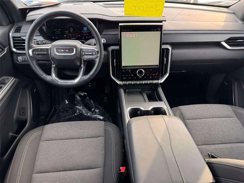 Used 2025 GMC Acadia Elevation image 3