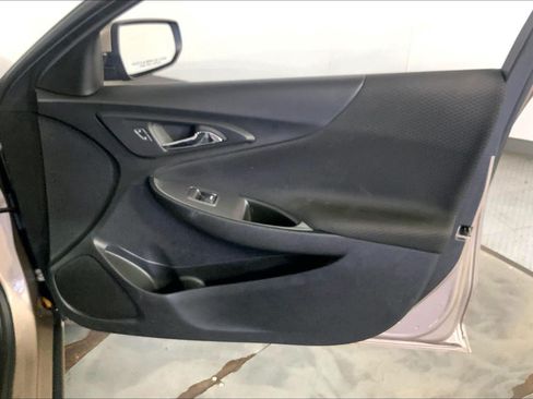 Used 2024 Chevrolet Malibu LT FWD image 25