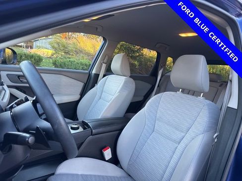 Used 2023 Nissan Rogue SV image 11