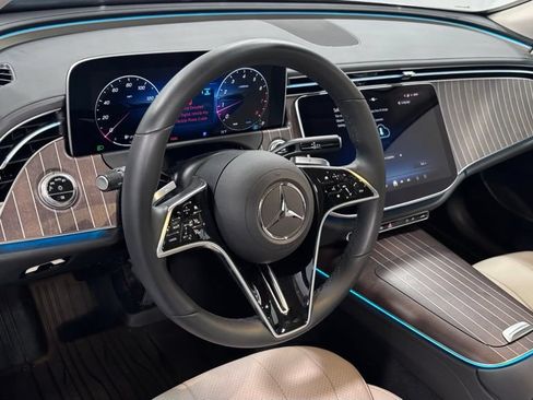 Certified 2025 Mercedes-Benz E 350 4MATIC Sedan image 17