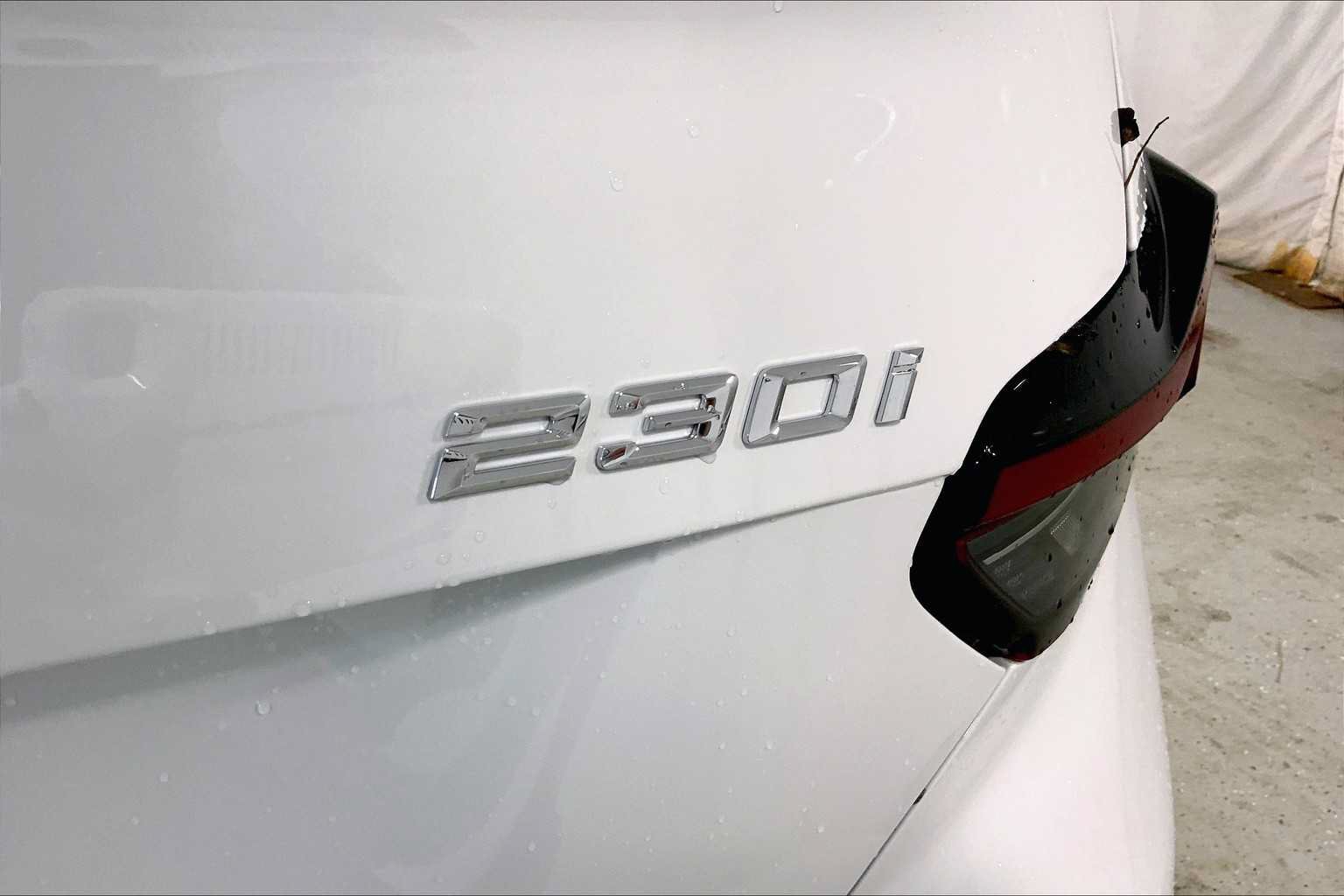 Used 2025 BMW 230i xDrive Coupe w/ Premium Package AWD/4WD image 15