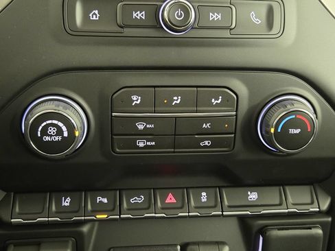 New 2026 Chevrolet Silverado 2500 Custom w/ Custom Value Package AWD/4WD image 20