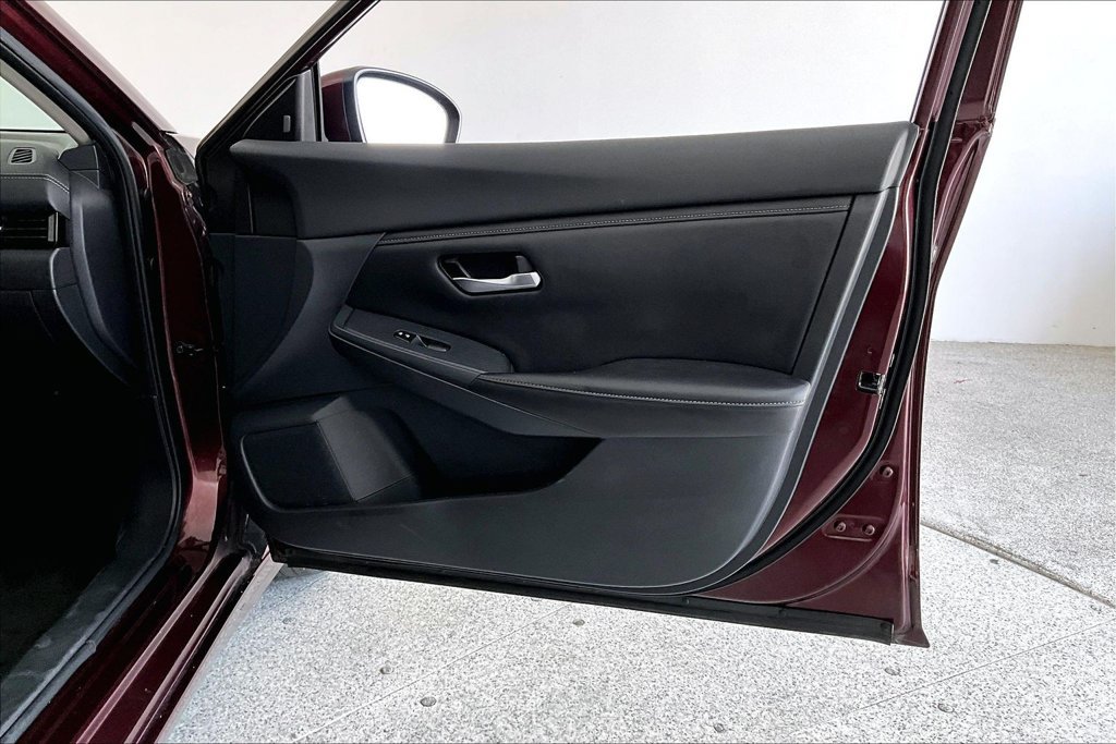 Used 2022 Nissan Sentra SV w/ Trunk Package FWD image 23