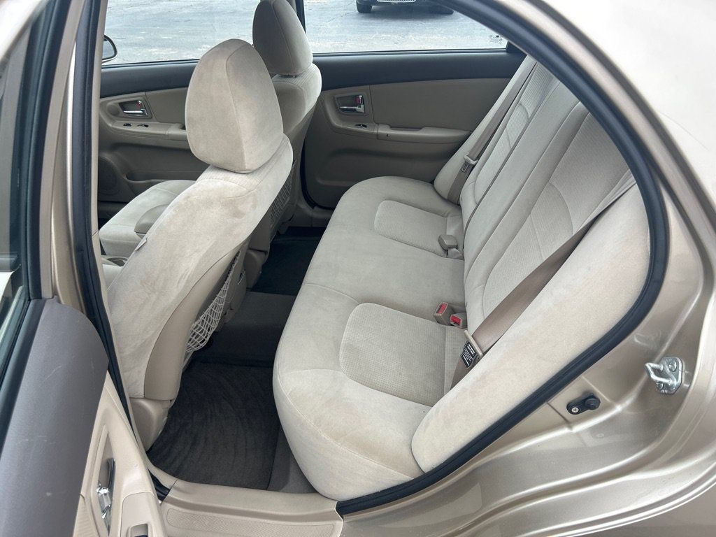 Used 2008 Kia Spectra EX FWD image 10