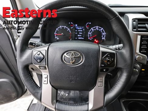 Used 2024 Toyota 4Runner SR5 AWD/4WD image 10
