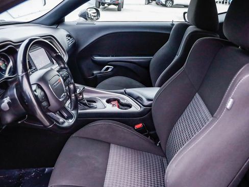 Used 2022 Dodge Challenger GT image 17