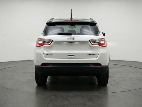 Used 2025 Jeep Compass Limited AWD/4WD image 7
