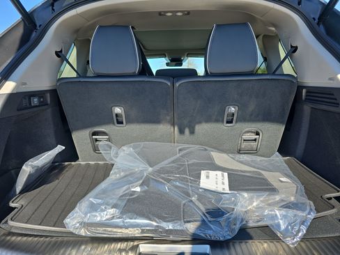 New 2026 Acura MDX w/Advance Package AWD/4WD image 12