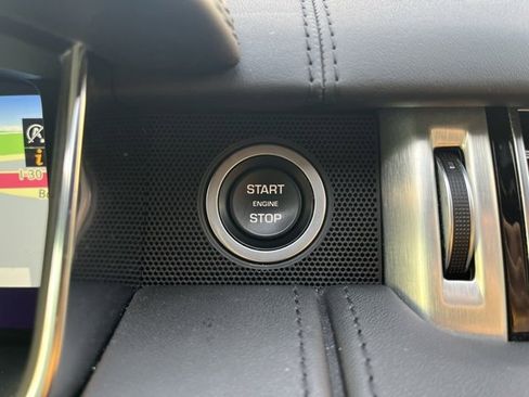 Used 2020 Land Rover Range Rover Long Wheelbase Autobiography image 17