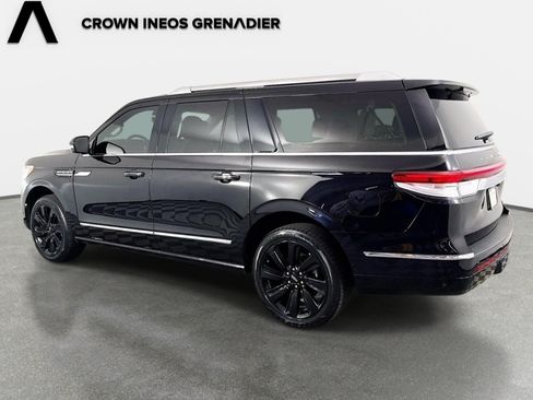 Used 2024 Lincoln Navigator L Reserve AWD/4WD image 7