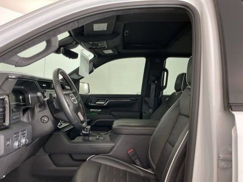 Used 2024 GMC Sierra 1500 AT4X w/ AT4X AEV Edition AWD/4WD image 17