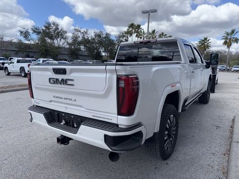 Used 2025 GMC Sierra 2500 Denali Ultimate image 2