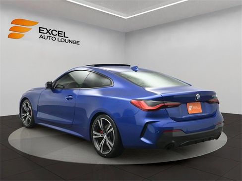 Used 2021 BMW 430i Coupe w/ M Sport Package image 3
