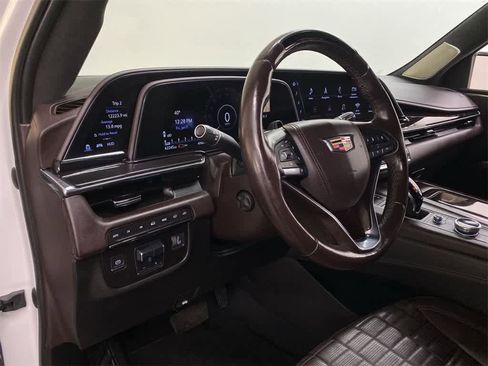 Used 2021 Cadillac Escalade Sport Platinum image 2