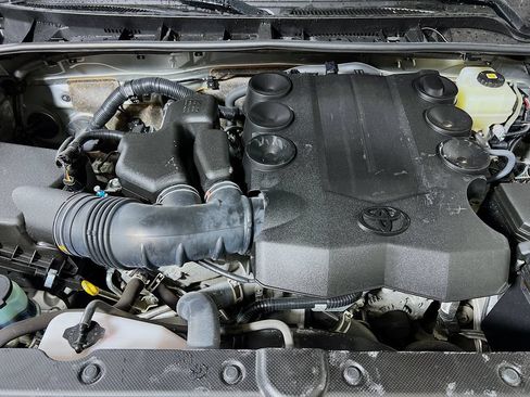 Certified 2022 Toyota 4Runner SR5 Premium AWD/4WD image 25