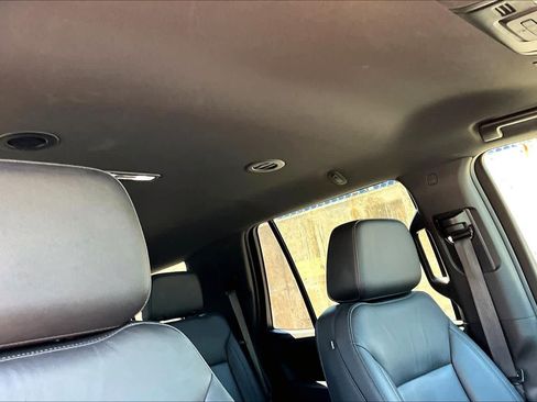 Used 2021 Chevrolet Tahoe LT w/ Luxury Package RWD image 14