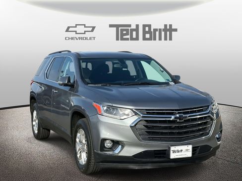 Used 2019 Chevrolet Traverse LT image 3