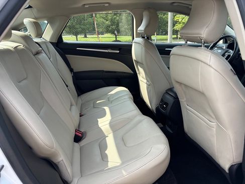 Used 2017 Ford Fusion Titanium AWD/4WD image 12