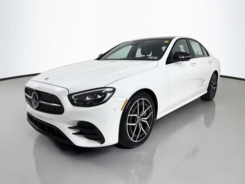 Used 2023 Mercedes-Benz E 350 4MATIC Sedan image 3