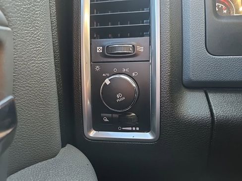 Used 2019 RAM 1500 Big Horn image 46