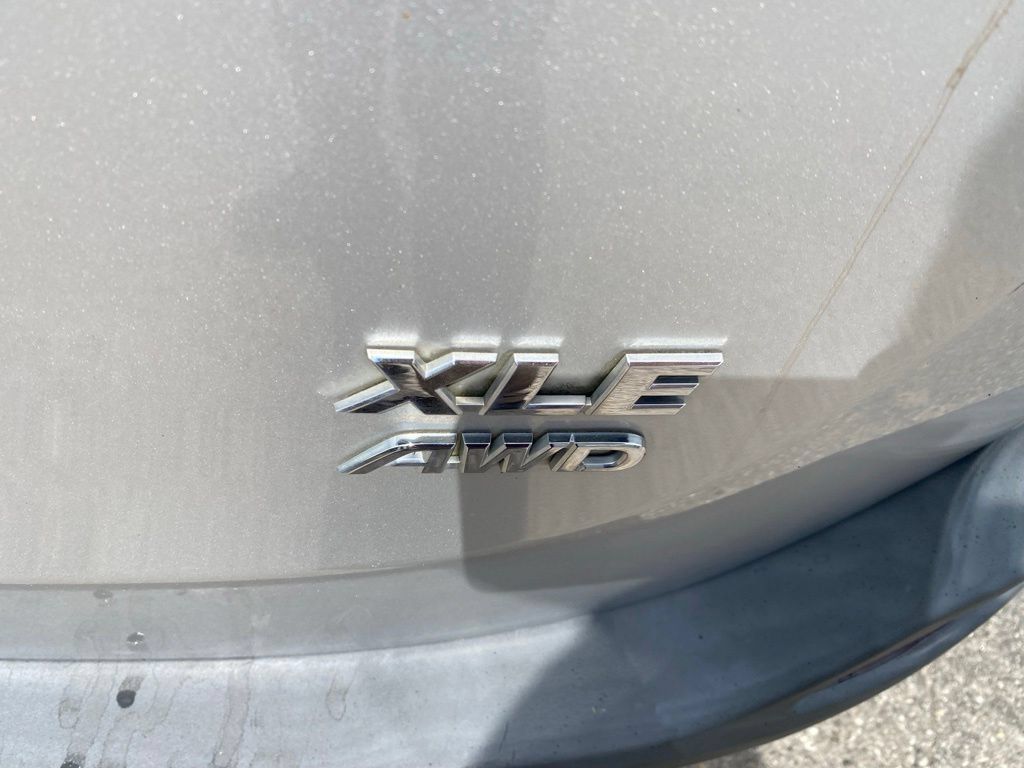 Used 2013 Toyota RAV4 XLE AWD/4WD image 14