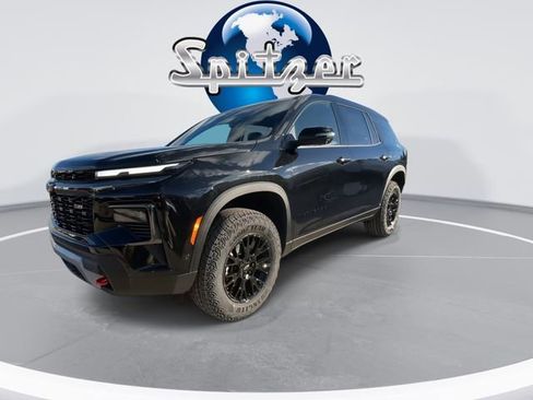 New 2026 Chevrolet Traverse Z71 w/ Enhanced Driving Package image 4