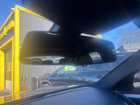 Used 2022 BMW X4 xDrive30i w/ M Sport Package image 15