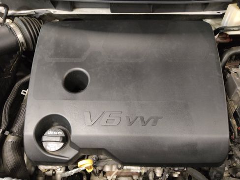 Used 2018 Buick Enclave Essence image 30