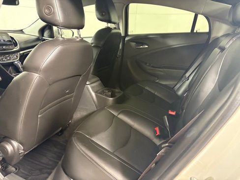 Used 2017 Chevrolet Volt Premier w/ Driver Confidence II Package image 35