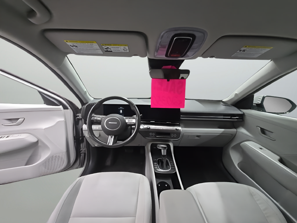 Certified 2025 Hyundai Kona SEL FWD image 29