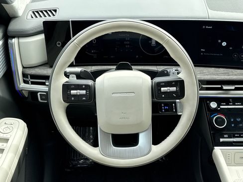 Used 2025 Hyundai Santa Fe Calligraphy image 24