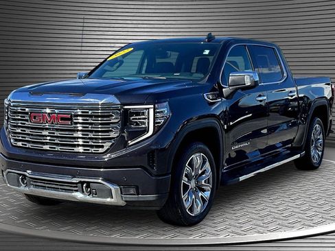Used 2022 GMC Sierra 1500 Denali AWD/4WD image 3