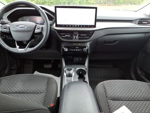 Used 2023 Ford Escape Active w/ Tech Pack #1 AWD/4WD image 10