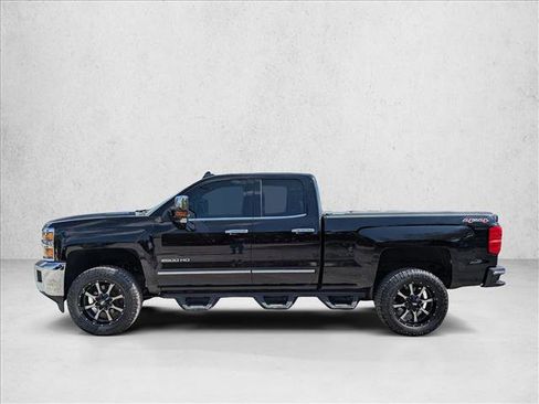 Used 2015 Chevrolet Silverado 2500 LTZ image 8