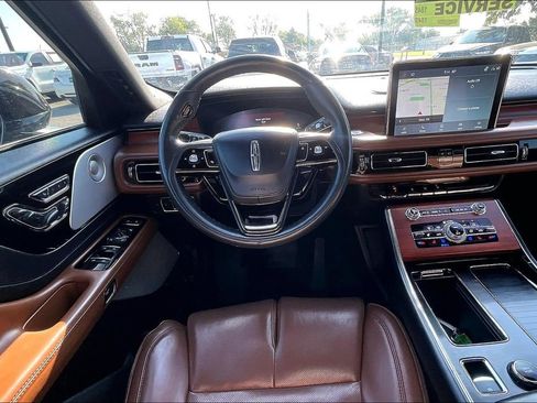 Used 2022 Lincoln Aviator Reserve w/ Equipment Group 201A RWD image 7