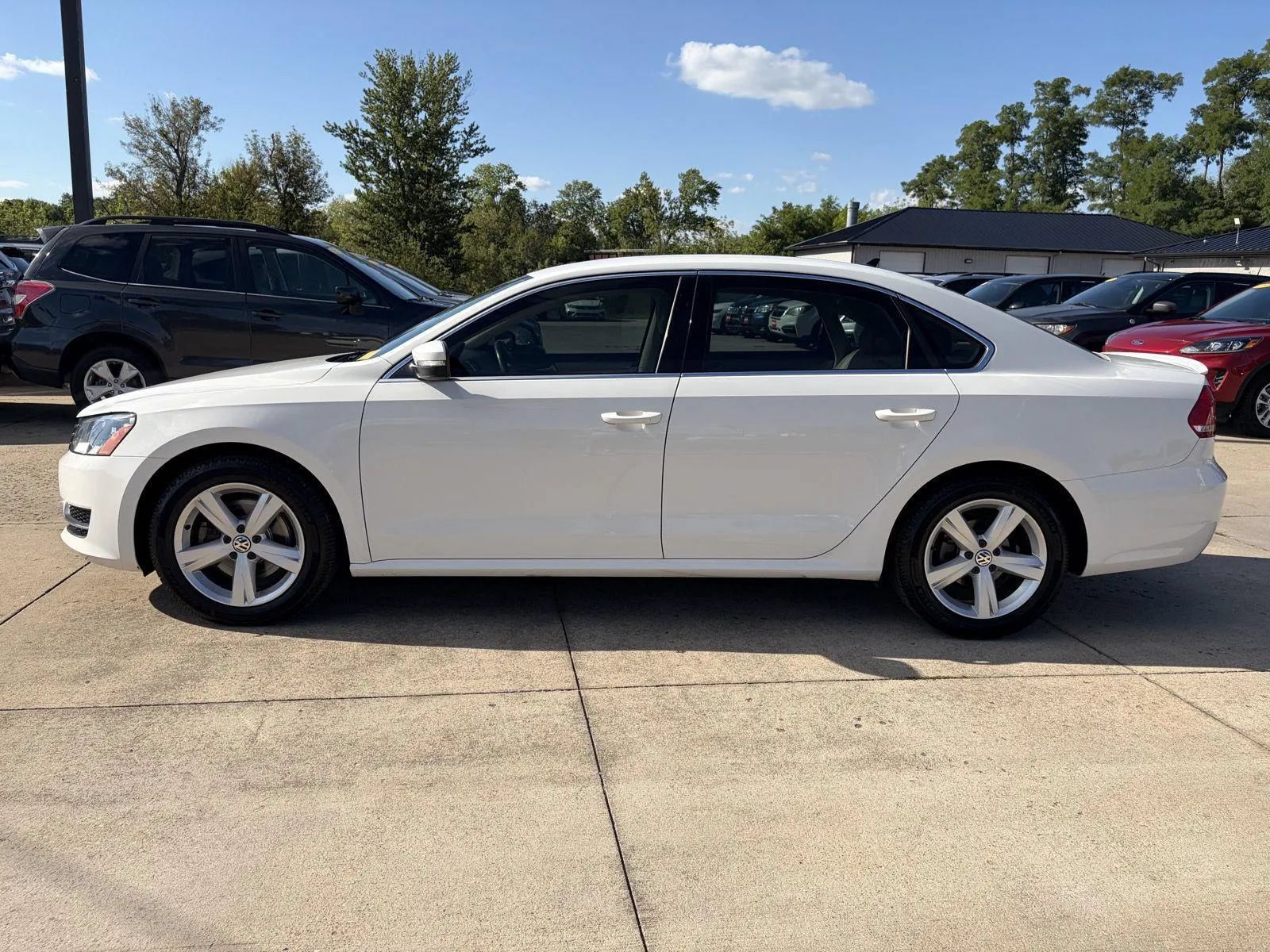 Used 2015 Volkswagen Passat 1.8T SE FWD image 5