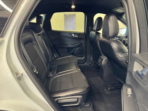 Used 2025 Ford Escape ST-Line AWD/4WD image 27