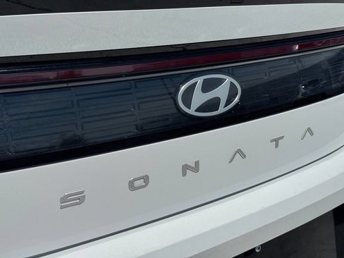 Used 2025 Hyundai Sonata SEL FWD image 13
