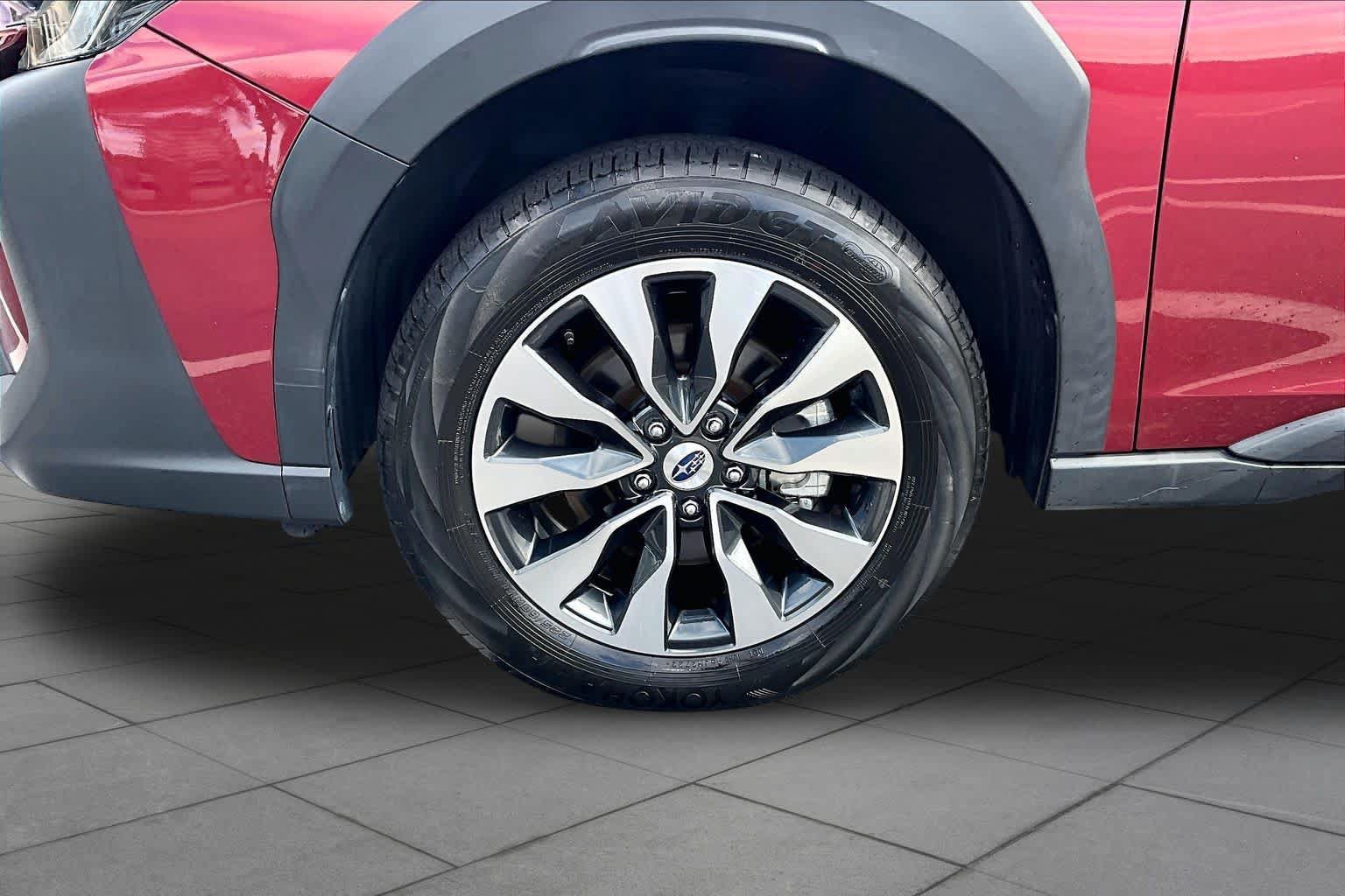 Used 2023 Subaru Outback Touring AWD/4WD image 11