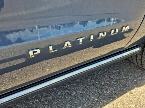 Used 2018 Ford Expedition Platinum AWD/4WD image 26
